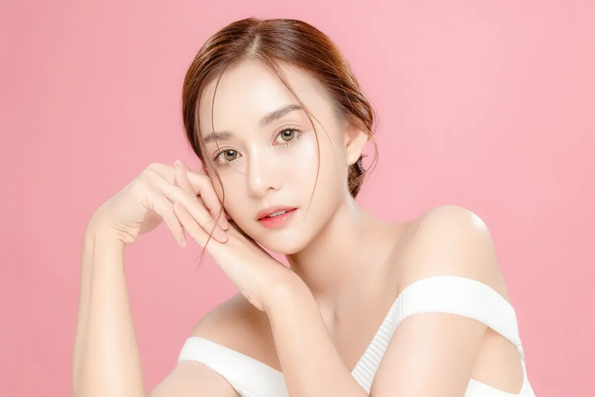Tips Memilih Pelembap Kulit Wajah yang Sesuai, Wujudkan Tampilan Cantik dan Glowing Alami