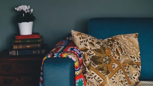 Bantal - Vania