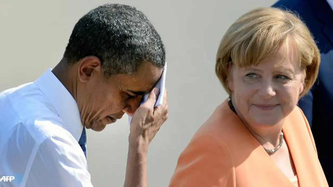 obama-merkel-131028b.jpg