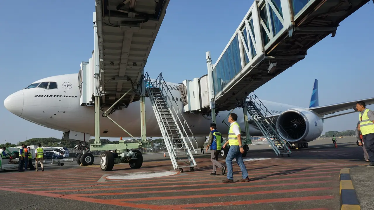 Garuda Indonesia mendarat darurat