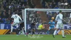 Manchester United dikabarkan tengah dekati striker Real Madrid Alvaro Morata untuk didatangkan demi mengisi pos lini depan mereka. BallBall