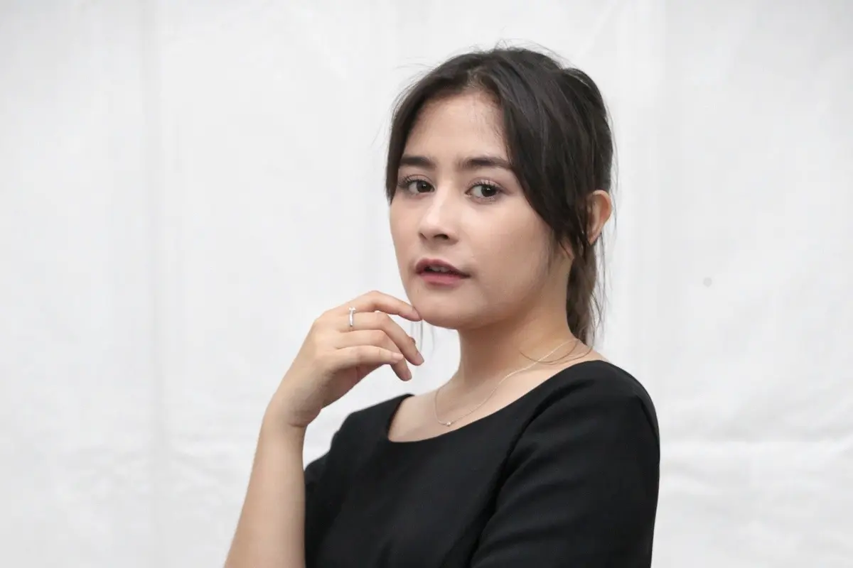 [Bintang] Prilly Latuconsina