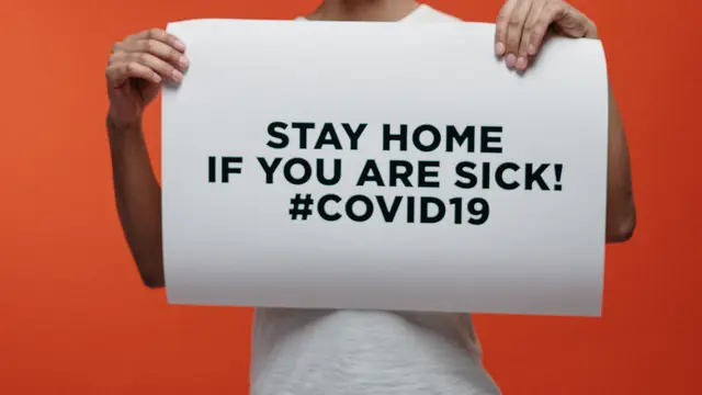 Membagikan Postingan Tentang Covid-19