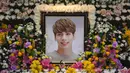 Lantaran Jonghyun mengakhiri hidupnya dengan cara bunuh diri. Saat ditemukan, ia tak sadarkan diri di apartemennya pada 18 November 2017. (CHOI Hyuk/pool/AFP)