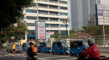 Salam Merdeka Dari Supir Bajaj Yang Terlupakan