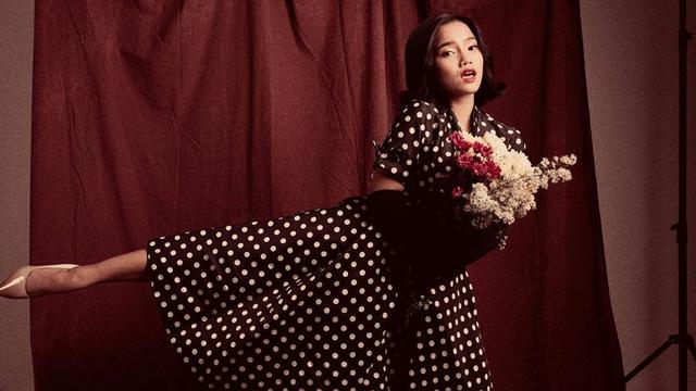 Pemotretan Terbaru Fuji An dengan Style Era 50-an, Bikin Pangling