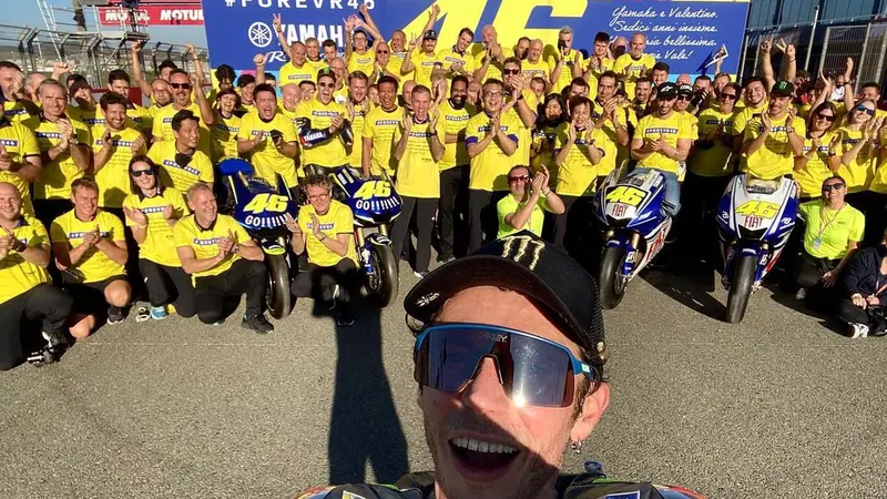 Valentino Rossi Resmi Pensiun, Ini 7 Momen Balapan Terakhir di MotoGP Valencia