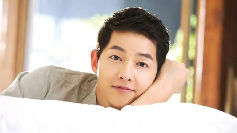 [Bintang] Song Joong Ki Dinobatkan Jadi Aktor Televisi Terpopuler