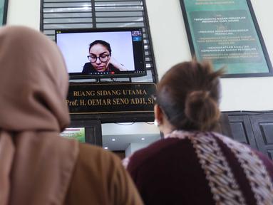 Terdakwa kasus pencemaran nama baik dan tindak pidana pencucian uang (TPPU), Nikita Mirzani, kembali menjalani sidang lanjutan di Pengadilan Negeri (PN) Jakarta Selatan, Kamis (4/9/2025). (Kapanlagi.com/Budy Santoso)