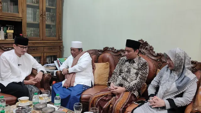 Sandiaga Uno Sambangi Kediaman Mustofa Aqil Siradj di Cirebon, Sinyal Kuat Pindah ke PPP?