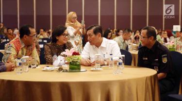 Ketika Tiga Menteri Berswafoto Usai Penandatanganan Kerja Sama Antarbank