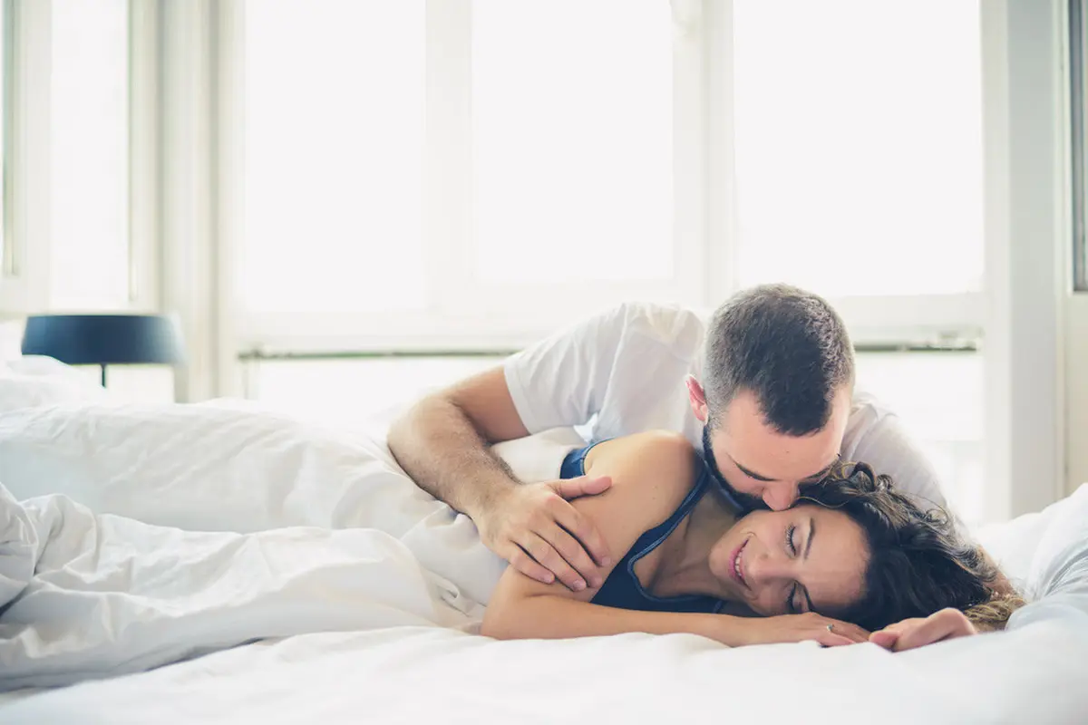 Inilah Segudang Manfaat Seks di Pagi Hari (Clownbusiness/Shutterstock)