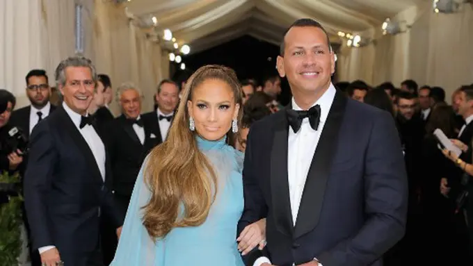 [Bintang] Jennifer Lopez dan Alex Rodriguez