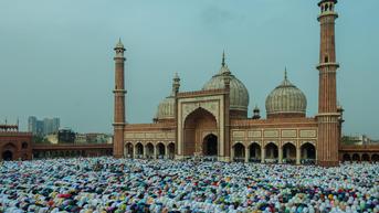 6 Amalan Sebelum Salat Idul Adha, dari Tidak Makan Hingga Berjalan Menuju Masjid