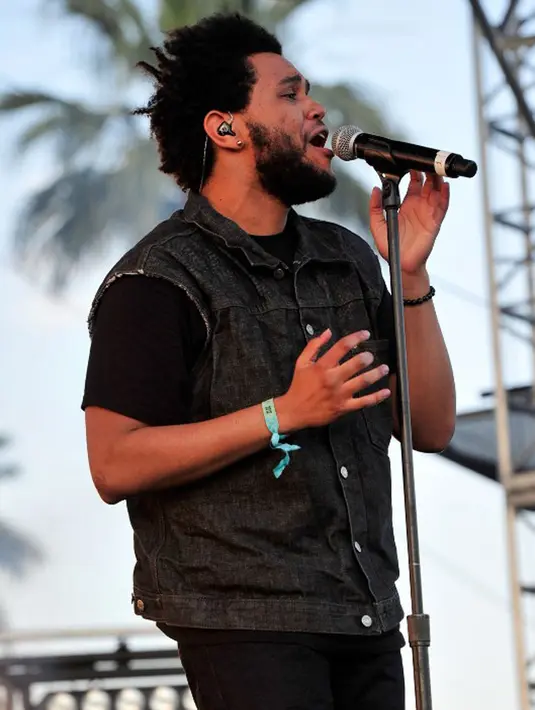 Melansir Hollwoodlife.com, seorang sumber menceritakan perlawanan yang dilakukan kali ini terhadap The Weeknd. Ia mengatakan bahwa Justin telah menang di ajang penghargaan iHeartRadio kategori  Male Artist of the Year. (AFP/Bintang.com)