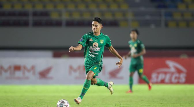 076293900_1638625974-20211204BL_Persebaya_Surabaya_vs_PS_Barito_Putera_Babak_2_1