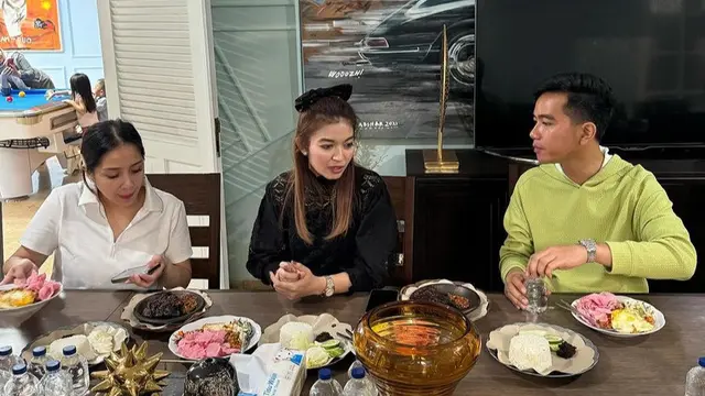 Gaya Selevel Selvi Ananda dan Nagita Slavina saat Bertemu