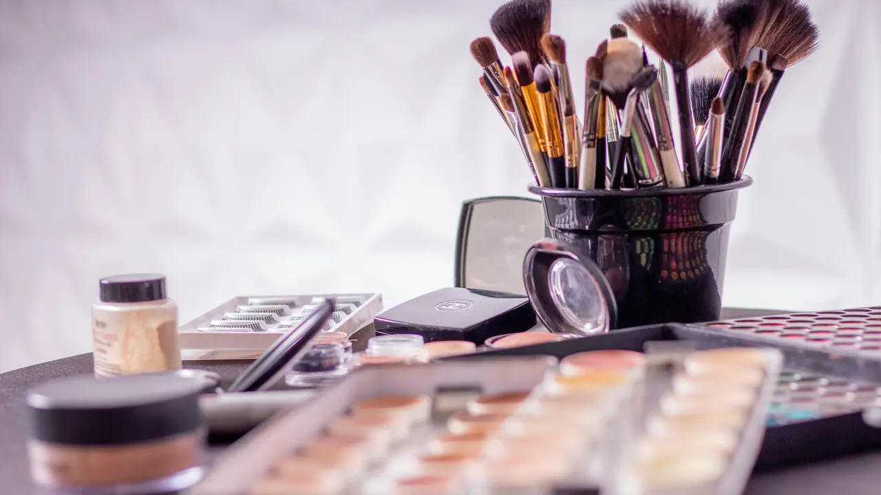 Bersihkan brush makeup