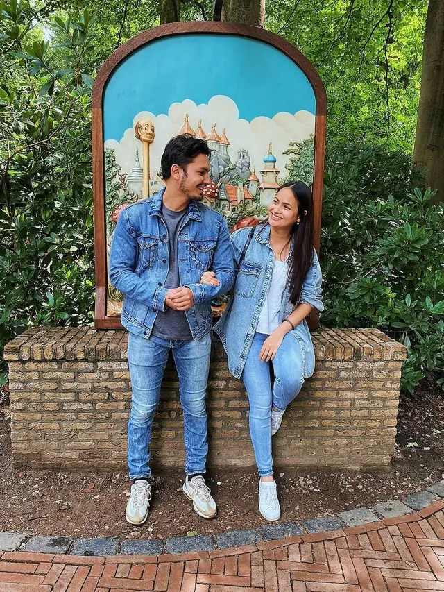 Rehat dari FTV 'Suara Hati Istri', Ini 6 Potret Manis Ghea D'Syawal dan Suami