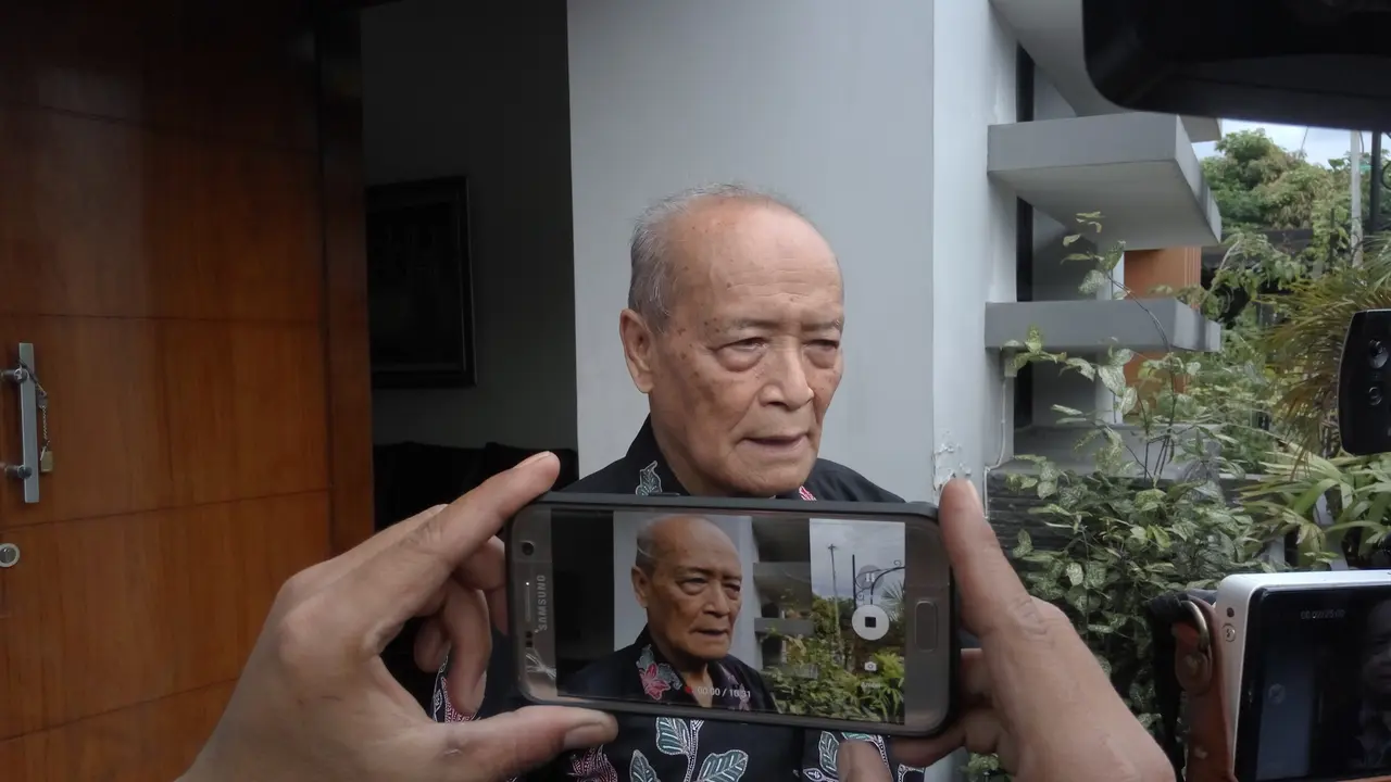 Buya Syafii Maarif