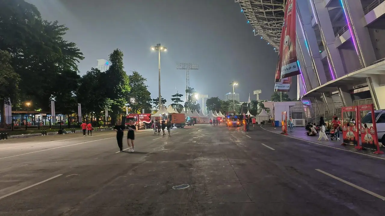Suasana usai acara puncak peringatan Bulan Bung Karno yang diadakan di Gelora Bung Karno (GBK) Jakarta, Sabtu (24/6/2023). Acara selesai secara keseluruhan sekitar pukul 17.00 WIB.