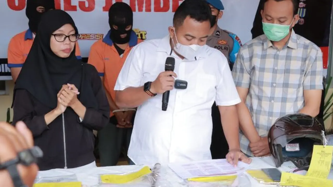 Pelaku begal mobil di Jember dihadirkan dalam konfrensi pers di Mapolres Jember. (Istimewa)