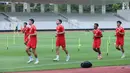 Diketahui, Indonesia menjadi tuan rumah dalam FIFA Series 2026. Tampak dalam foto, pemain Timnas Indonesia saat mengikuti sesi latihan perdana di Lapangan Stadion Madya, Kompleks Gelora Bung Karno, Senayan, Jakarta, Selasa (24/3/2026). (Bola.com/M Iqbal Ichsan)