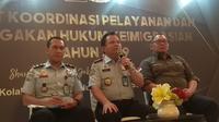 Dirjen Imigrasi Ronny F Sompie Saat Menggelar Konferensi Pers Menanggapi Pencekalan Pemimpin FPI, Rizieq Shihab di di Hotel Shangri-La, Jakarta, Selasa (12/11/2019). (Foto: Merdeka.com)