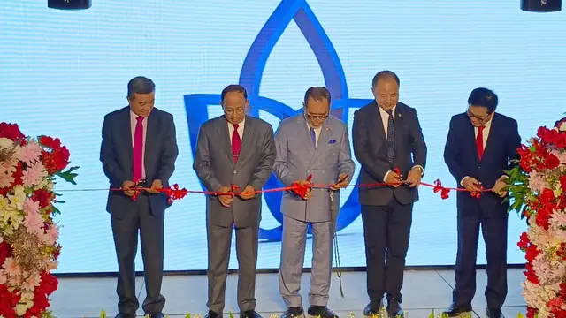 Peresmian Indonesia-China Partnership Institution-President University (ICPI–PU) di President Executive Center, Kota Jababeka, Cikarang, Jawa Barat (Jabar).