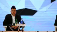 AC Milan striker Stephan El Shaarawy speaks during a panel discussion at the 9th Dubai International Sports Conference on December 28, 2014 in Dubai. AFP PHOTO/MARWAN NAAMANI