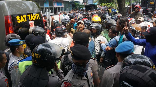 Bentrokan di Rutan Solo