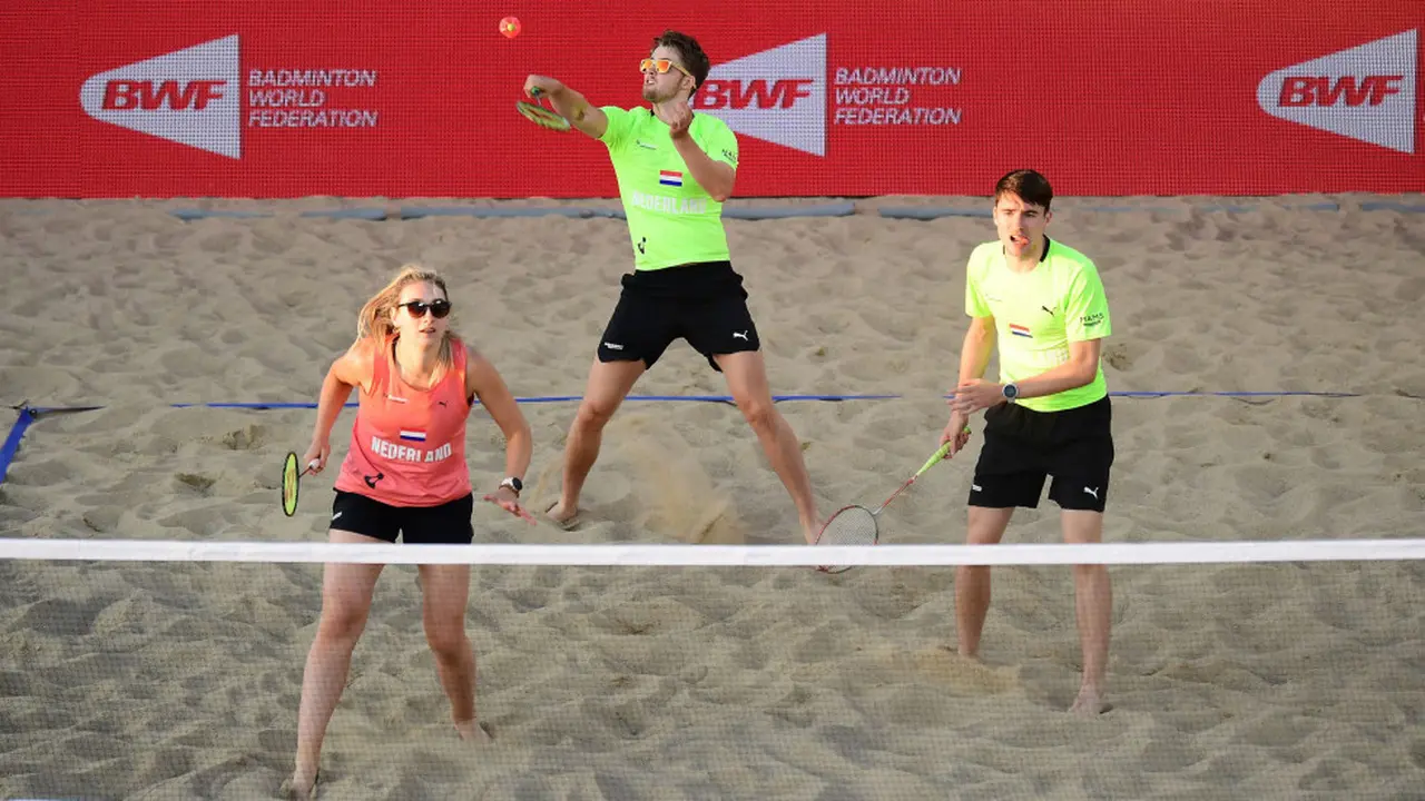 AirBadminton