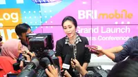 Direktur Konsumer BRI Handayani saat peluncuran BRImobile beberapa waktu lalu di Jakarta.