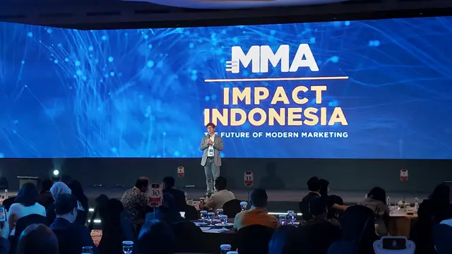 Managing Director PT Elang Mahkota Teknologi Tbk (Emtek), Sutanto Hartono ditunjuk jadi Ketua Dewan MMA Global Indonesia. Penunjukan dilakukan dalam gelaran MMA Impact Indonesia 2024, di Ritz-Carlton Jakarta, Jumat (15/11/2024). (Arief/Liputan6.com)