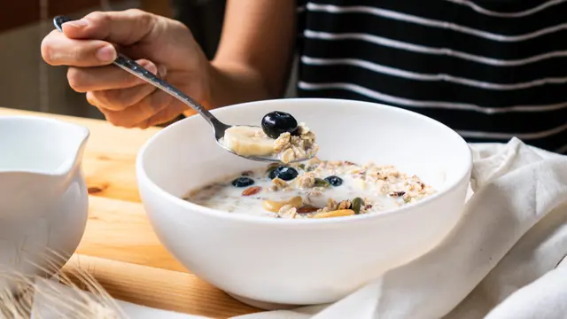 Rekomendasi Sarapan Sehat Bergizi Selain Nasi dan Roti Putih yang Bisa Bikin Tubuh Berenergi Sepanjang Hari