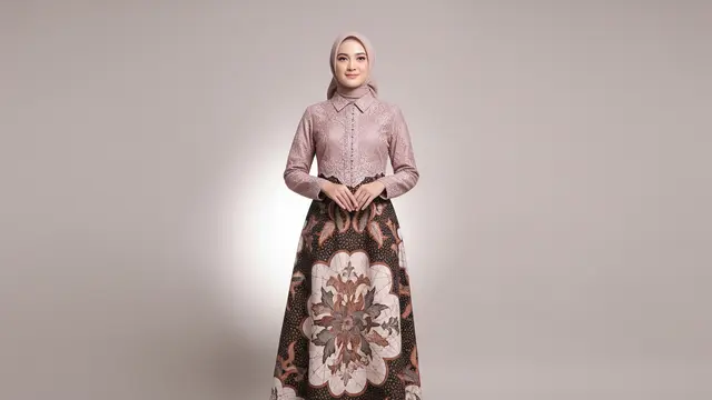 Gamis Batik Brokat Motif Besar