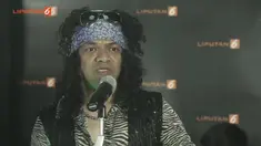 Meski tak lagi bersama band lamanya, Seurieus, Candil punya alasan khusus untuk terus membawakan lagu Rocker Juga Manusia.