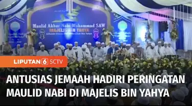 Warga Cisarua, Bogor, antusias mengikuti peringatan Maulid Nabi Muhammad SAW yang diselenggarakan Majelis bin Yahya. Sebelumnya, peringatan maulid dihentikan seiring pandemi Covid-19 selama 2 tahun.