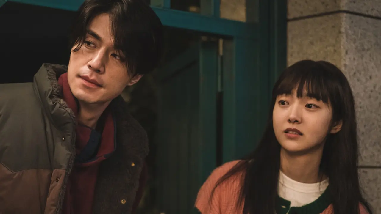 Drakor A Shop for Killers. (Disney Plus via Soompi)