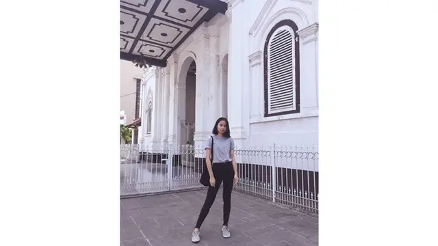 Jarang Tersorot, Ini 5 Pesona Putri Kedua Abimana Aryasatya