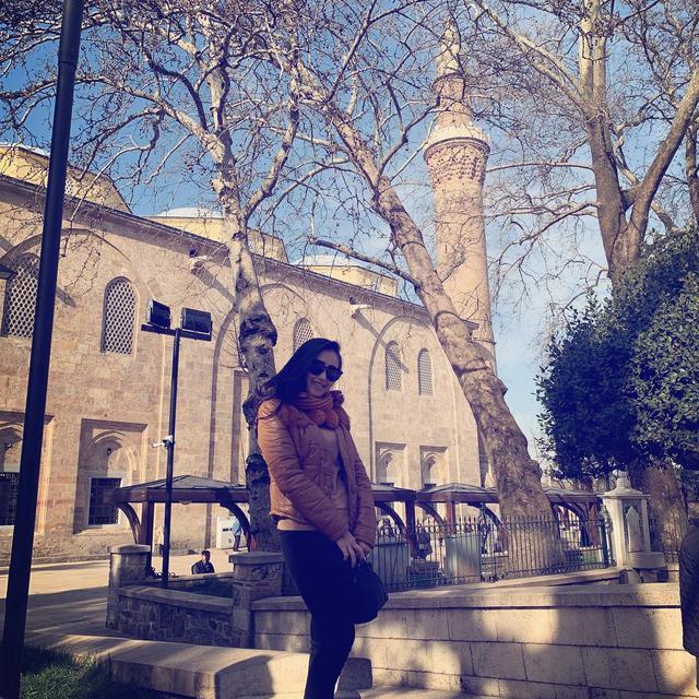 Liburan Ke Turki Sekeluarga Ayu Ting Ting Singgah Di Masjid Agung Bursa Lifestyle Liputan6 Com