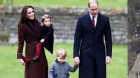 Pangeran William dan Kate Middleton bersama dua anak mereka, Pangeran George dan Putri Charlotte (Andrew Matthews/AP Photo)