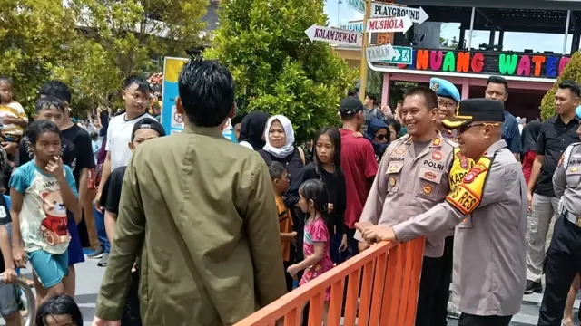 Destinasi Kolam Tenang Dipadati Masyarakat. (Kamis, 03/04/2025). (Dokumentasi Polres Serang).