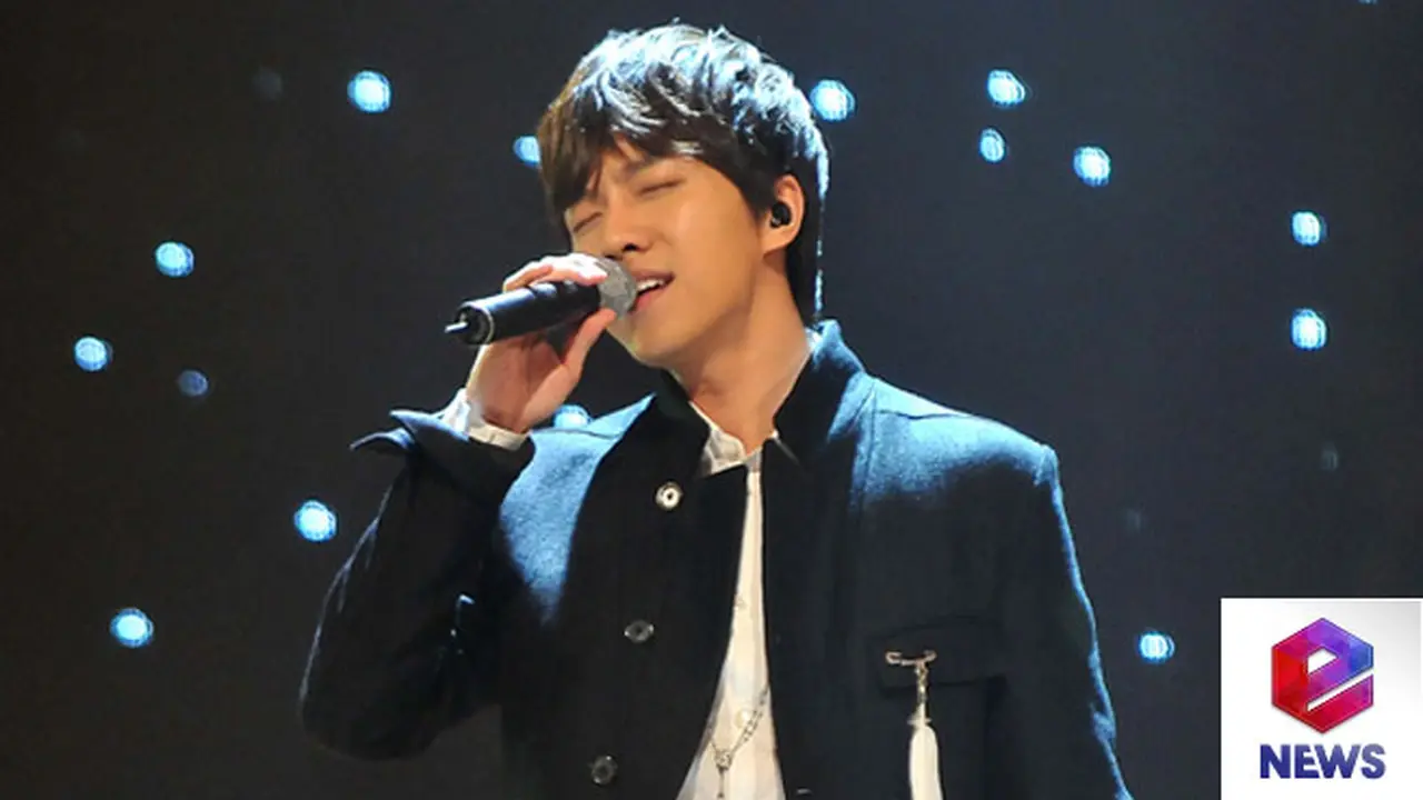 Lee Seung Gi Minta Maaf Albumnya Ditunda