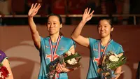 Ekspresi pebulutangkis ganda putri Tiongkok, Tian Qing/Zhao Yunlei, sesaat setelah mengalahkan pasangan Denmark, Christinna Pedersen/Kamilla Rytter Juhl dalam final Kejuaraan Dunia Bulutangkis 2015 di Istora Gelora Bung Karno, Jakarta. Minggu (16/8/2015)