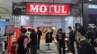 Dukung Dunia Kustom, Motul Hadirkan Inovasi di Kustomfest 2025