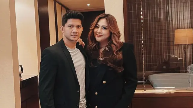 Kemesraan Iko Uwais dan Audy Item