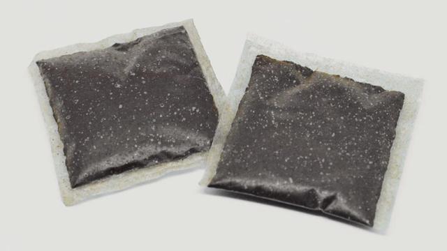 Pembungkus kopi dari rumput laut.