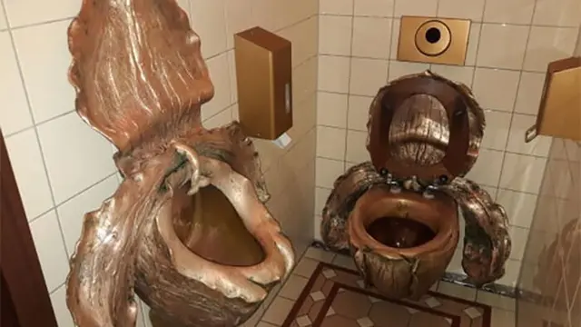 8 Potret Interior Kamar Mandi dengan Desain Nyeleneh Ini Suasannya Bikin Beda