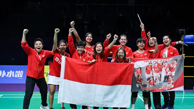 Selebrasi tim Indonesia setelah lolos ke final Piala Uber 2024
